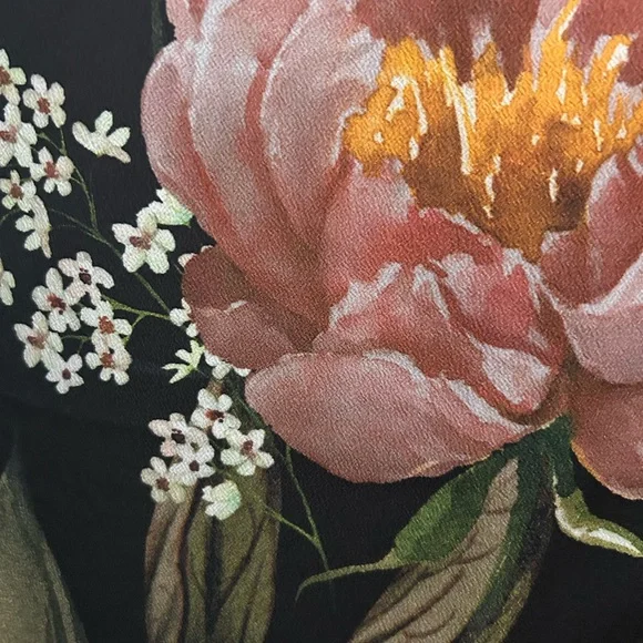 Chic Floral A-Line Skirt in Black and Pink - Picture 5 of 6